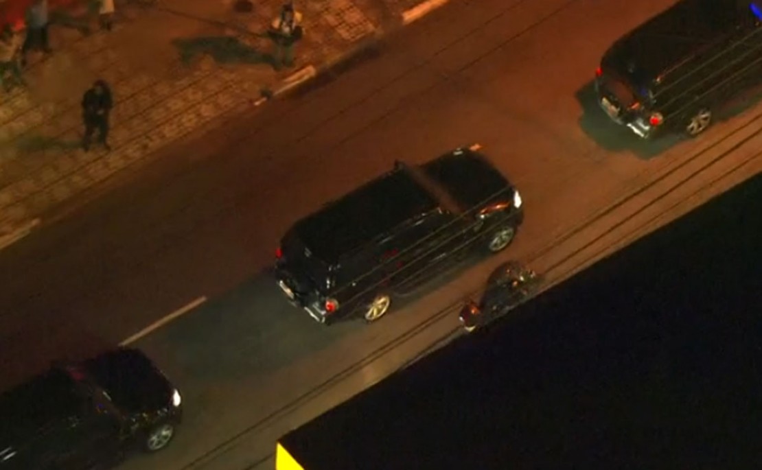 Lula embarcou em viaturas da Polícia Federal logo após deixar o sindicato.