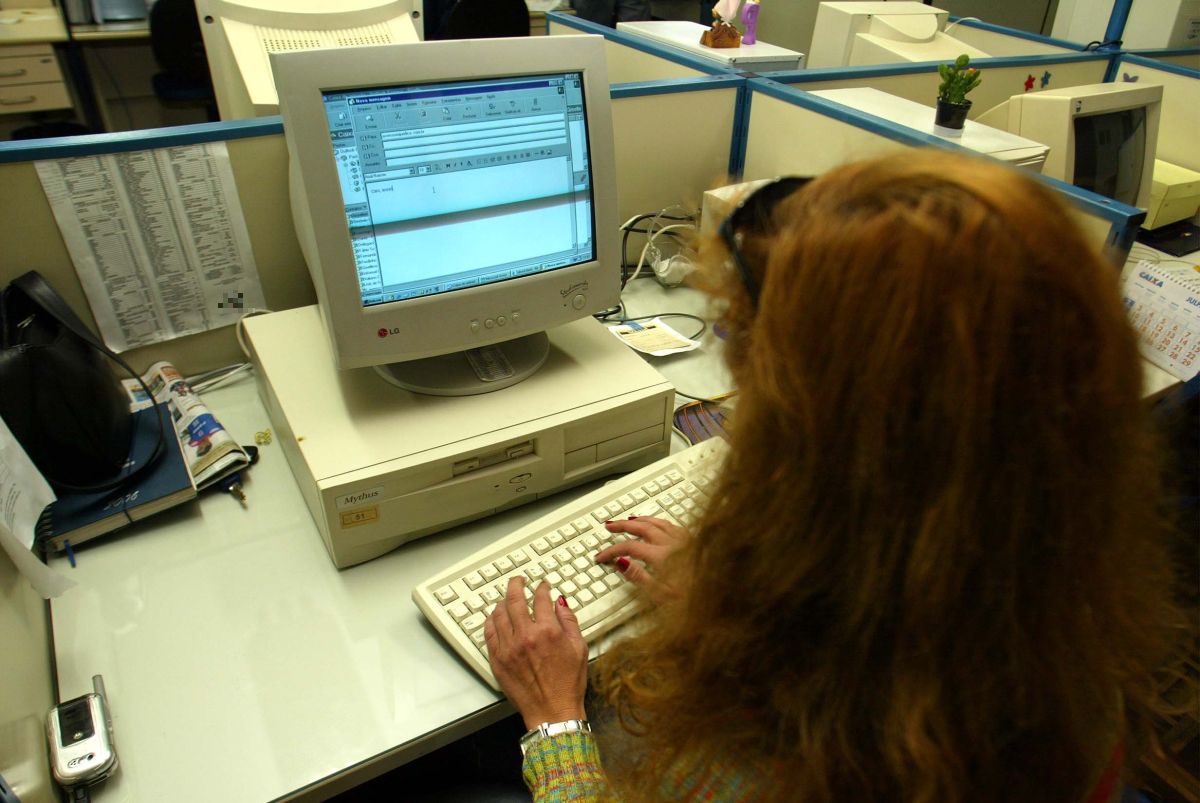 E-mail falso usa nome do Ministério Público para instalar vírus em computadores. Foto: Daniel Derevecki