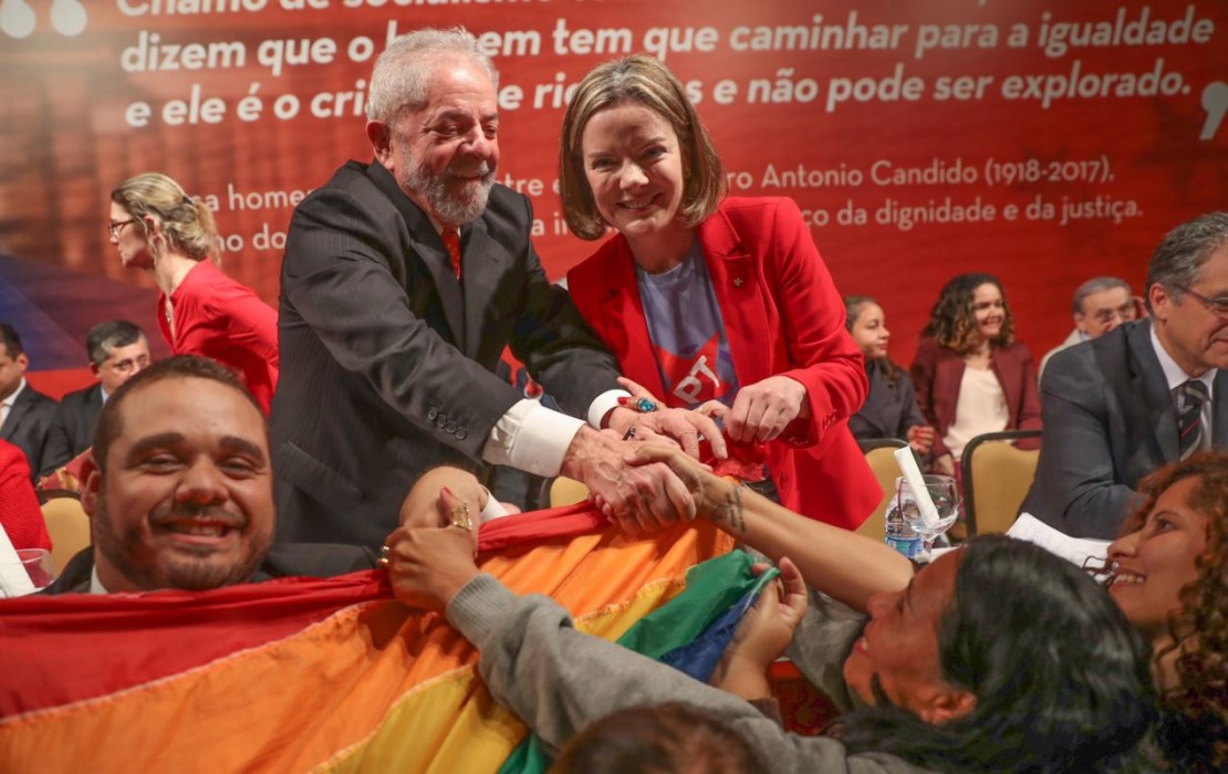 Mesmo condenado em segunda instância e preso, Lula tentou disputar as eleições de 2018, mas foi barrado pelo Tribunal Superior Eleitoral (TSE). Foto: Ricardo Stuckert
