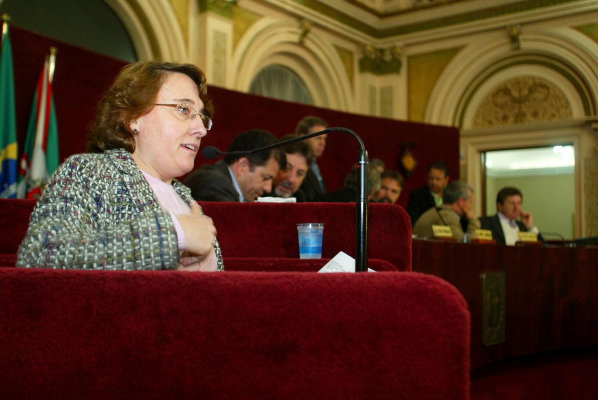 Vereadora Professora Josete terá 10% de seu salário descontado por acompanhar caravana de Lula. Foto: Allan Costa Pinto