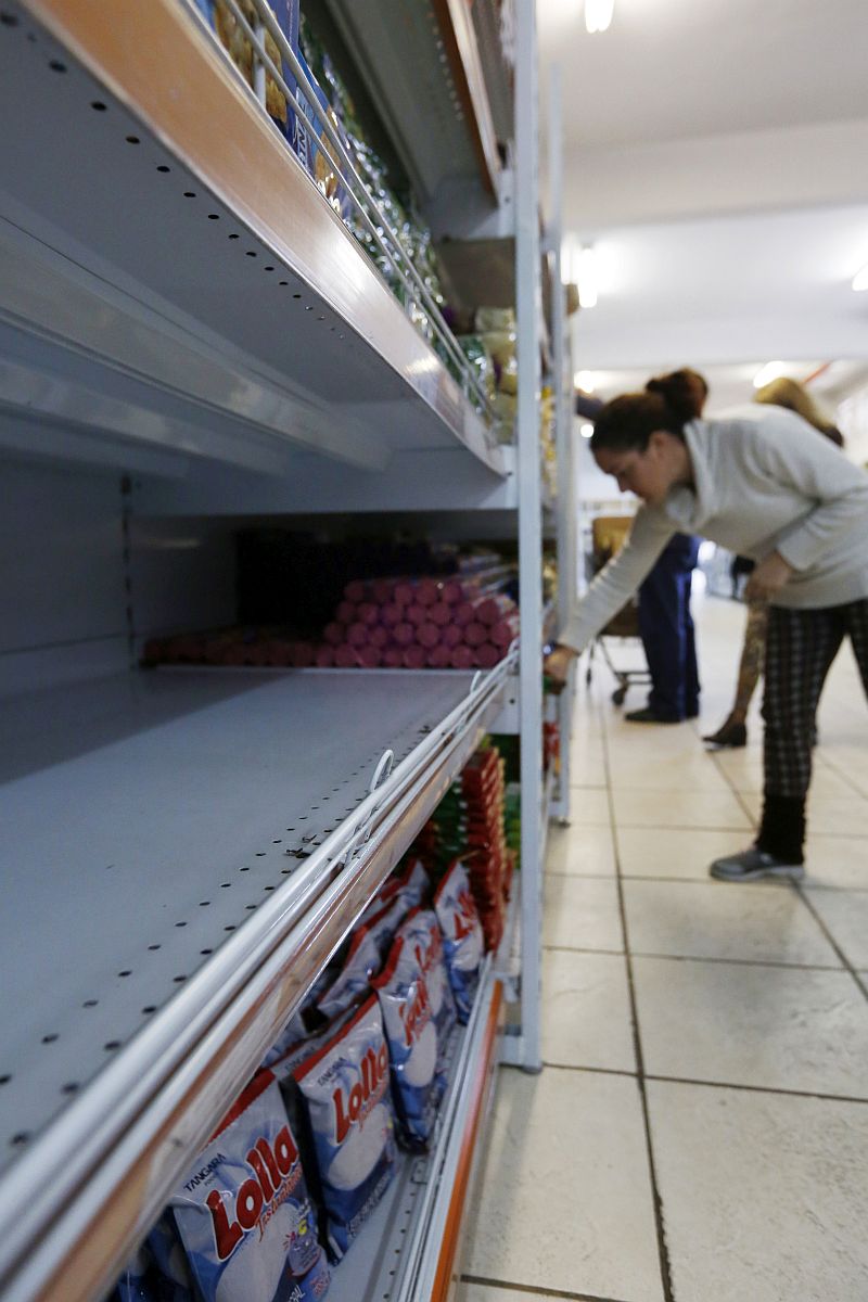 Armazéns da Família já tem problemas com falta de produtos. Foto: Tribuna do Paraná