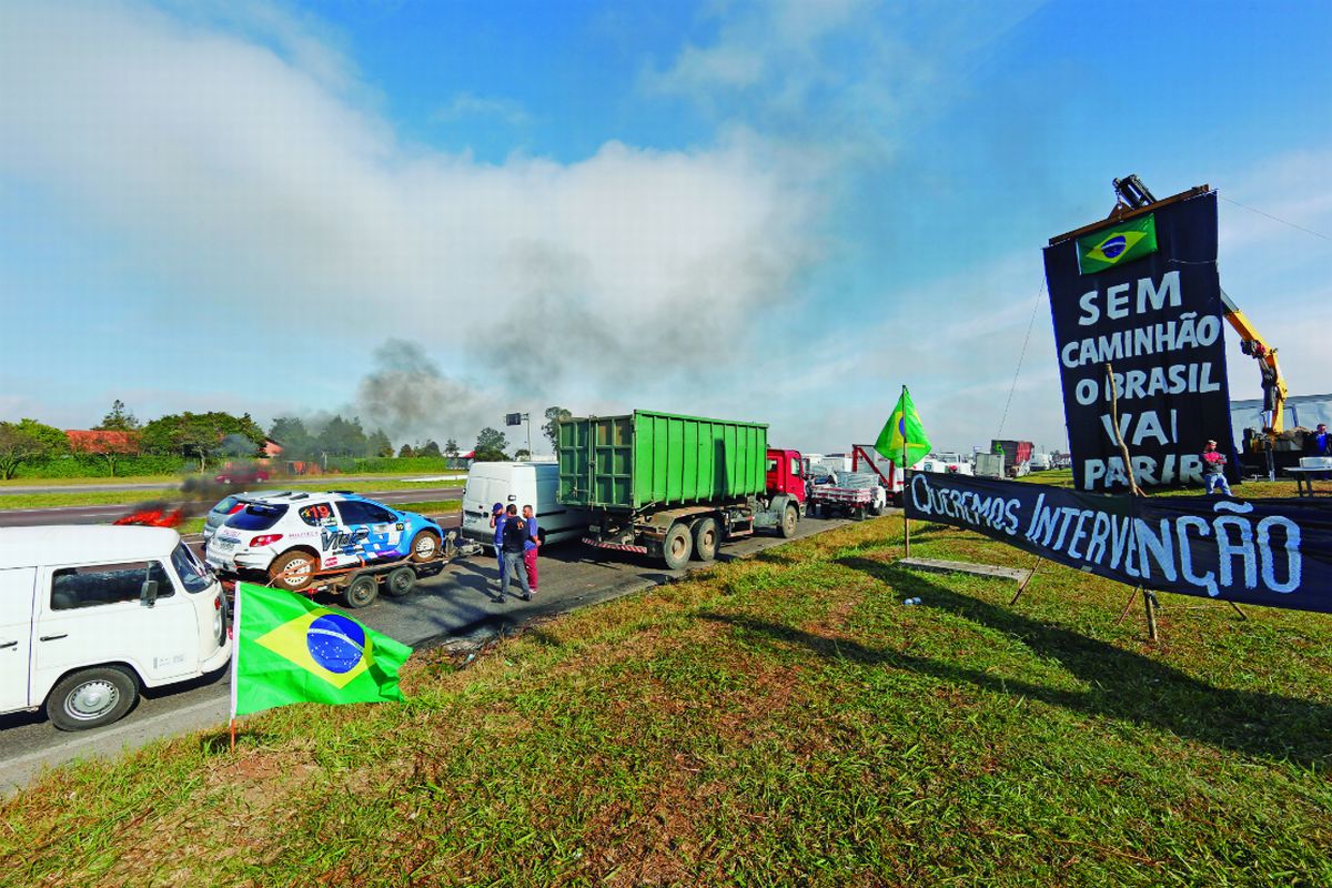 Imagem da última greve dos caminhoneiros, que paralisou o Brasil. Foto: Aniele Nascimento/Arquivo/Gazeta do Povo