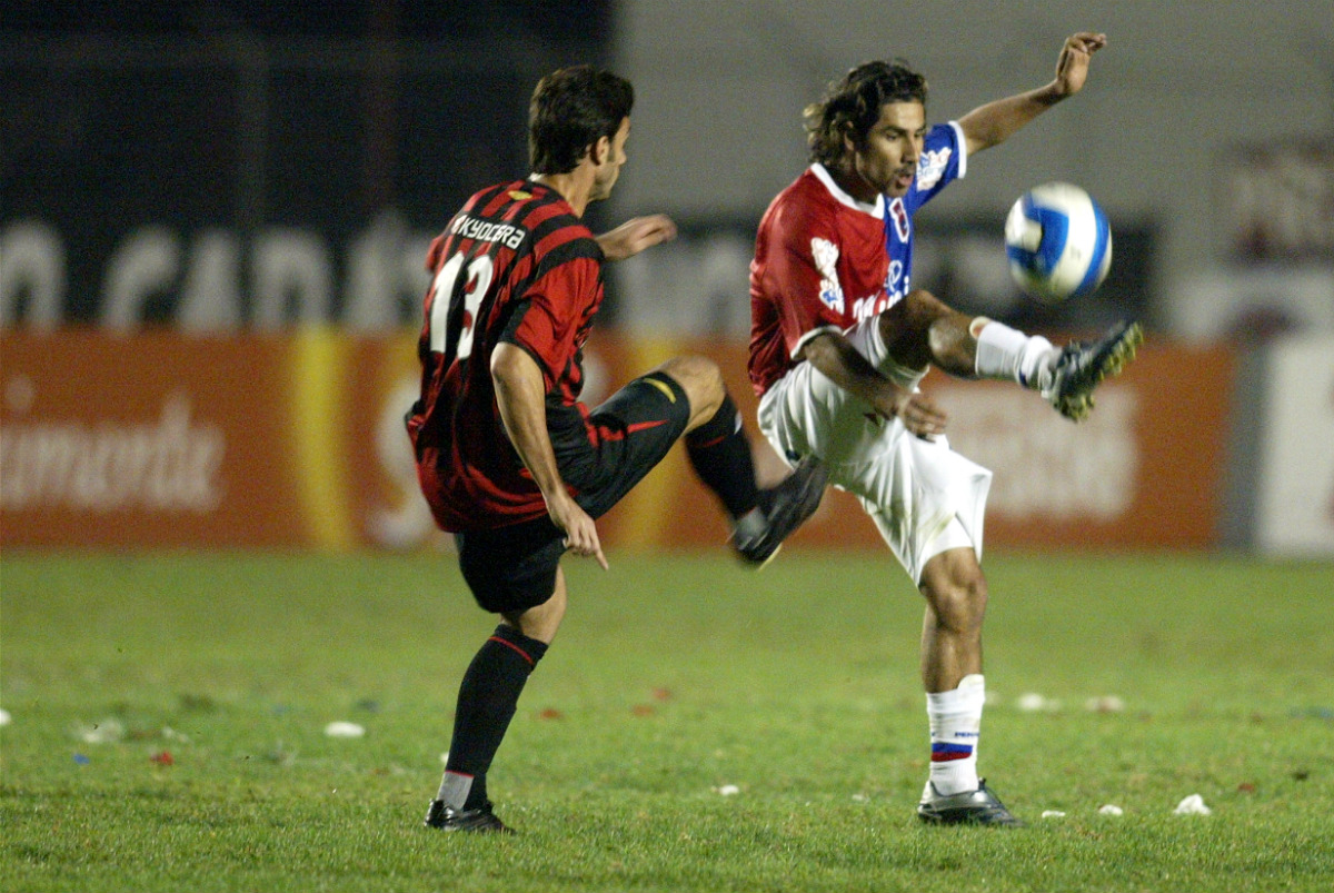 Último jogo entre Paraná Clube e Atlético pelo Brasileirão na Vila Capanema foi em 2007. 2x2 o placar final, com os dois gols do Tricolor sendo marcados por Josiel. Foto: Arquivo