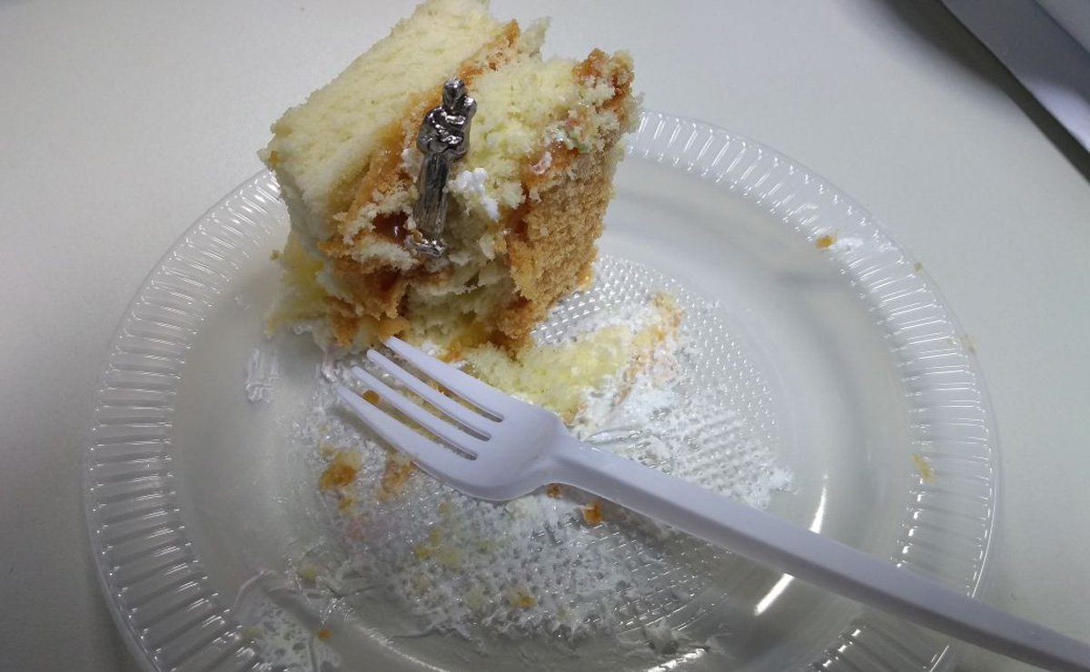 Santinho no bolo pode garantir outras bênçãos além do casamento. Foto: Átila Alberti