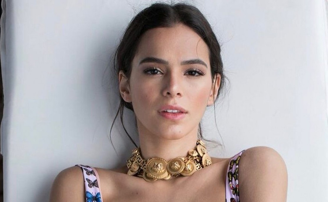 Bruna Marquezine veste sutiã amarelo para torcer pelo Brasil; veja a foto! + Pop Tribuna do