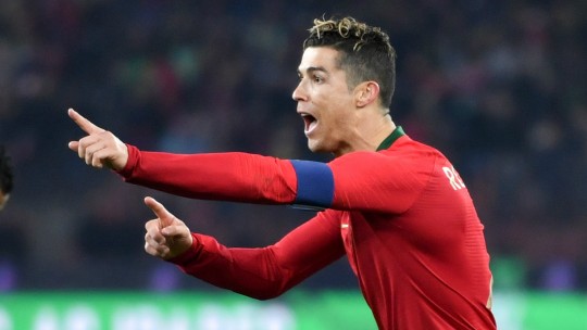 Cristiano Ronaldo comanda a seleção portuguesa. 
