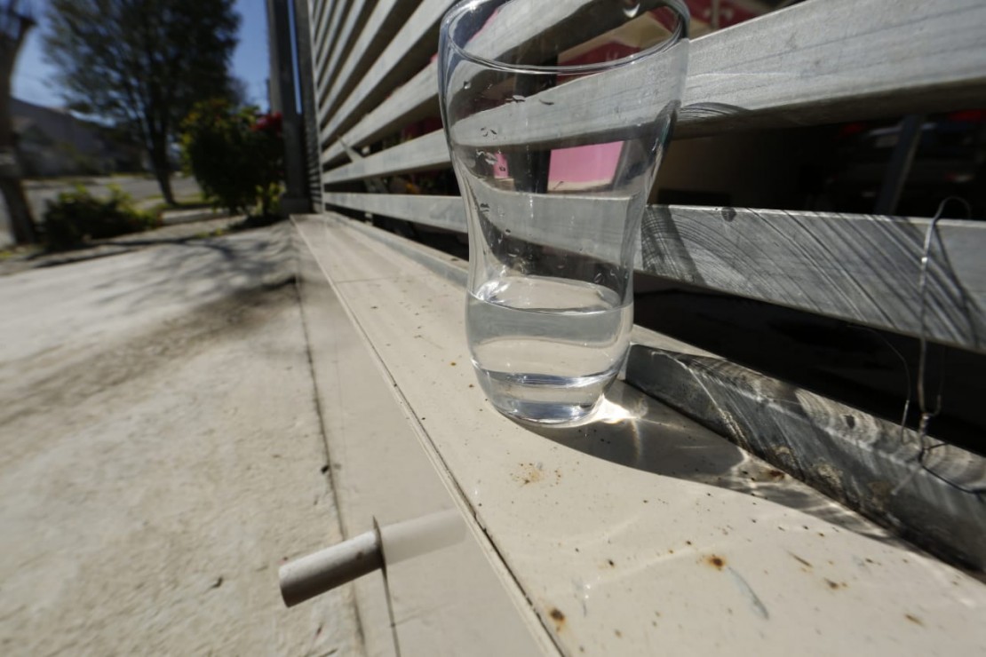 Água era fornecida para moradores do bairro e da cidade toda. Foto: Lineu Filho.