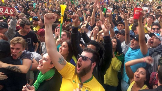 A festa da torcida na Arena da Baixada. Foto: Felipe Rosa / Tribuna do Paraná