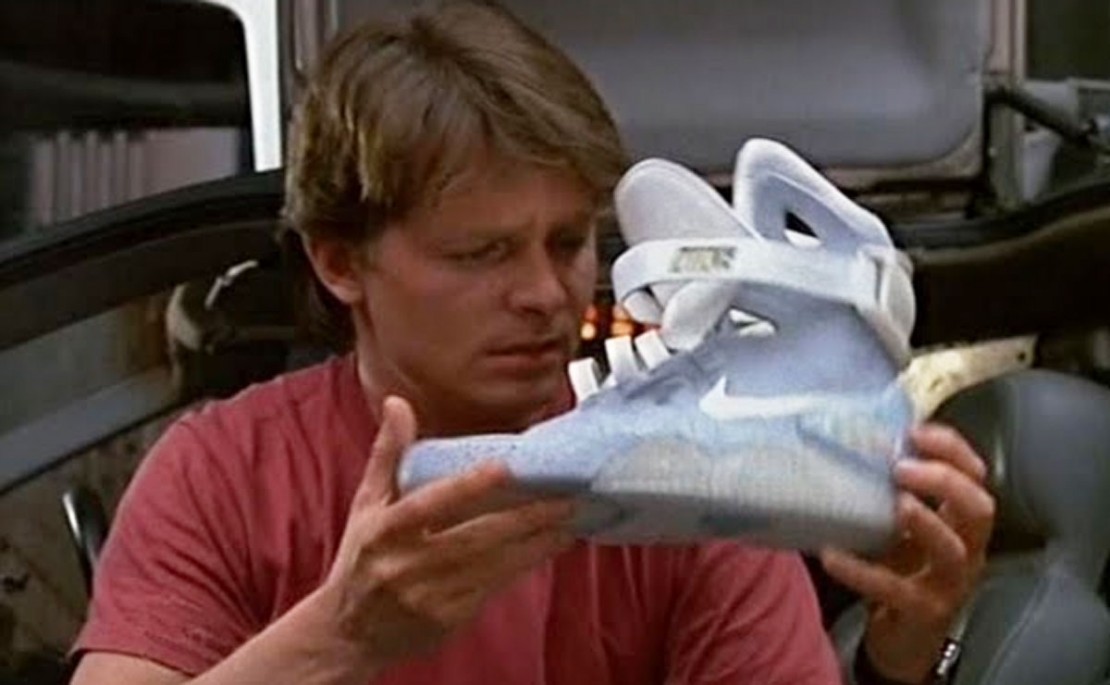 Tênis usado em 'De Volta Para o Futuro' é arrematado em leilão por US$ 92 mil, cerca de R$ 359 mil. Foto: Reprodução.