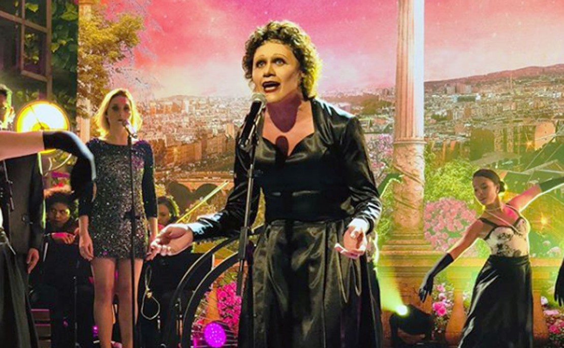 Na segunda colocação, Silvero Pereira encarnou a cantora francesa Edith Piaf. Foto: Reprodução/Instagram.