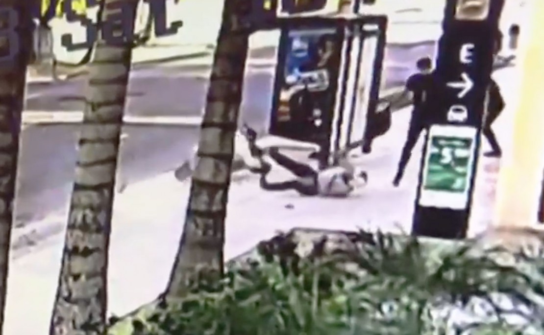 Atropelamento ocorreu no último sábado, quando o motociclista, que estava com a CNH cassada, caiu enquanto empinava a moto. Foto: Reprodução.