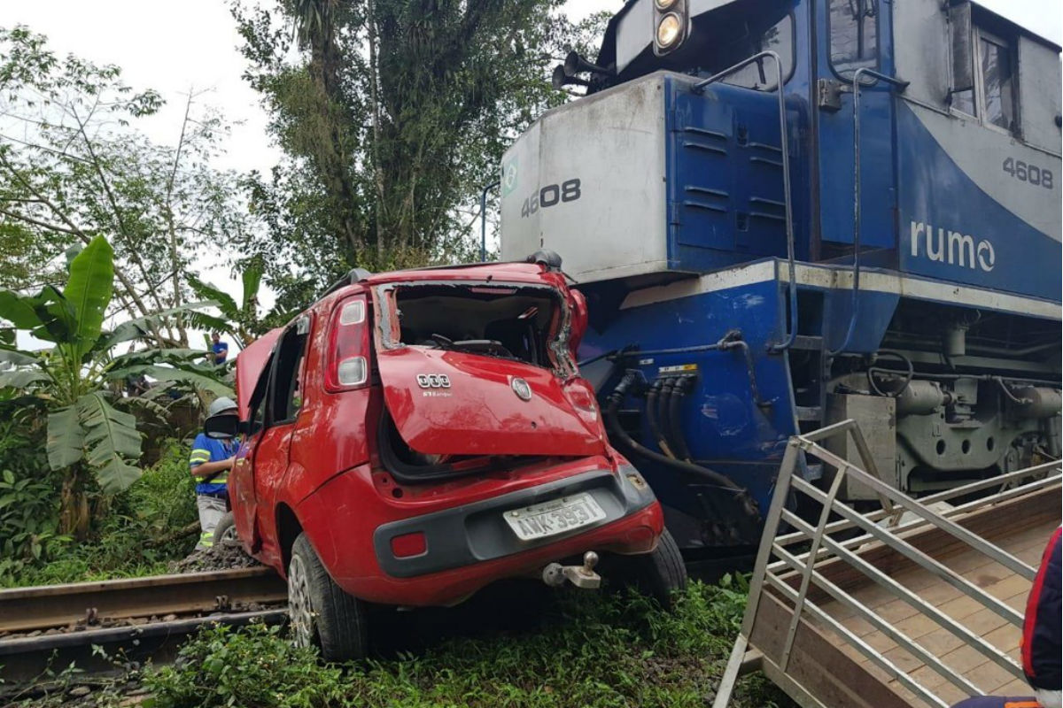 Acidente aconteceu na PR-408, perto do centro de Morretes Foto: Rodrigo Malaquias/Colaboração