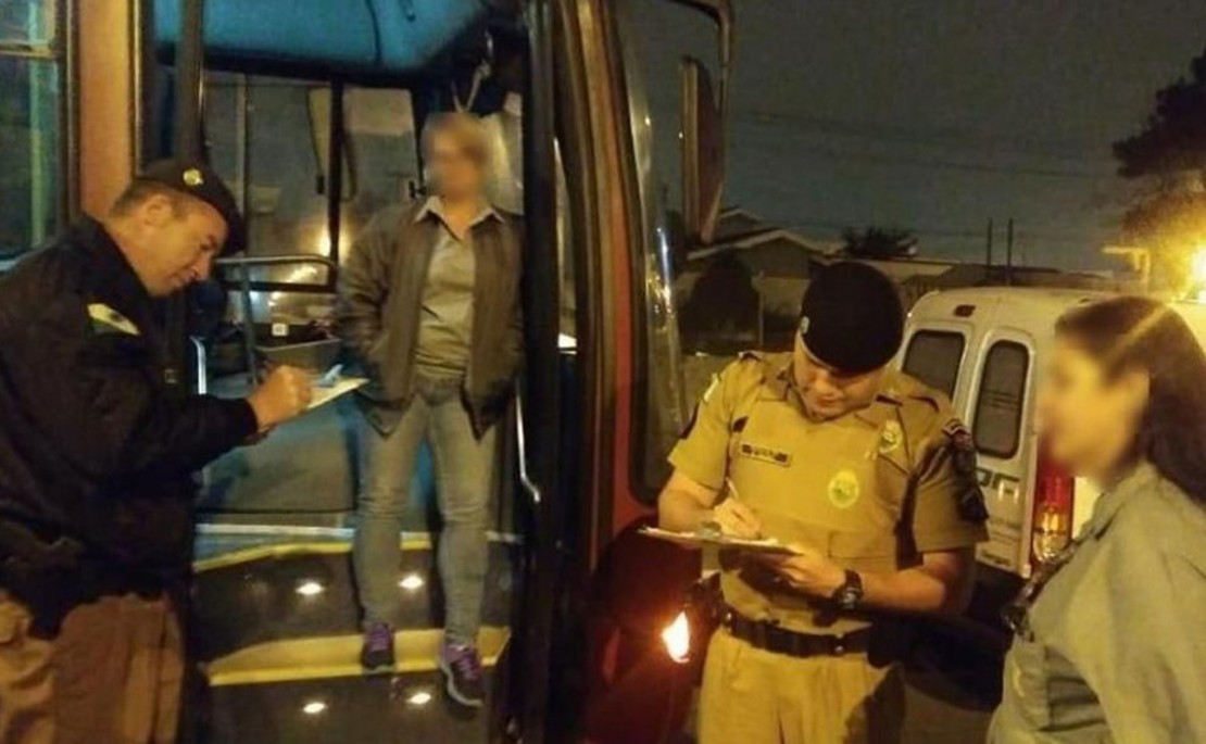 Linha de ônibus Curitiba/Afonso Pena é alvo de arrastão pela quinta vez.