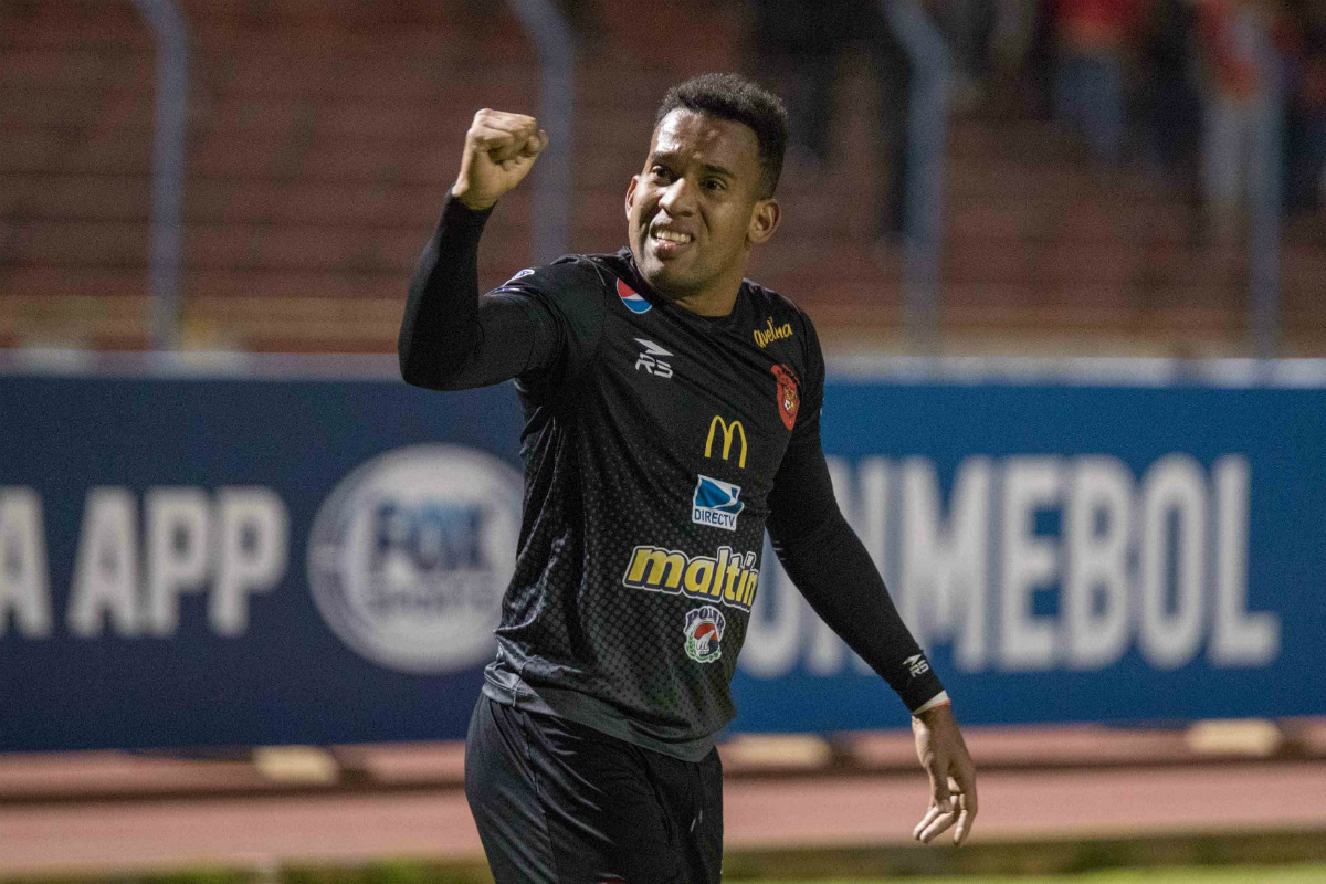 Com quatro gols, meia Diomar Diaz é um dos artilheiros da Copa Sul-Americana, com quatro gols. Foto: Divulgação/Caracas