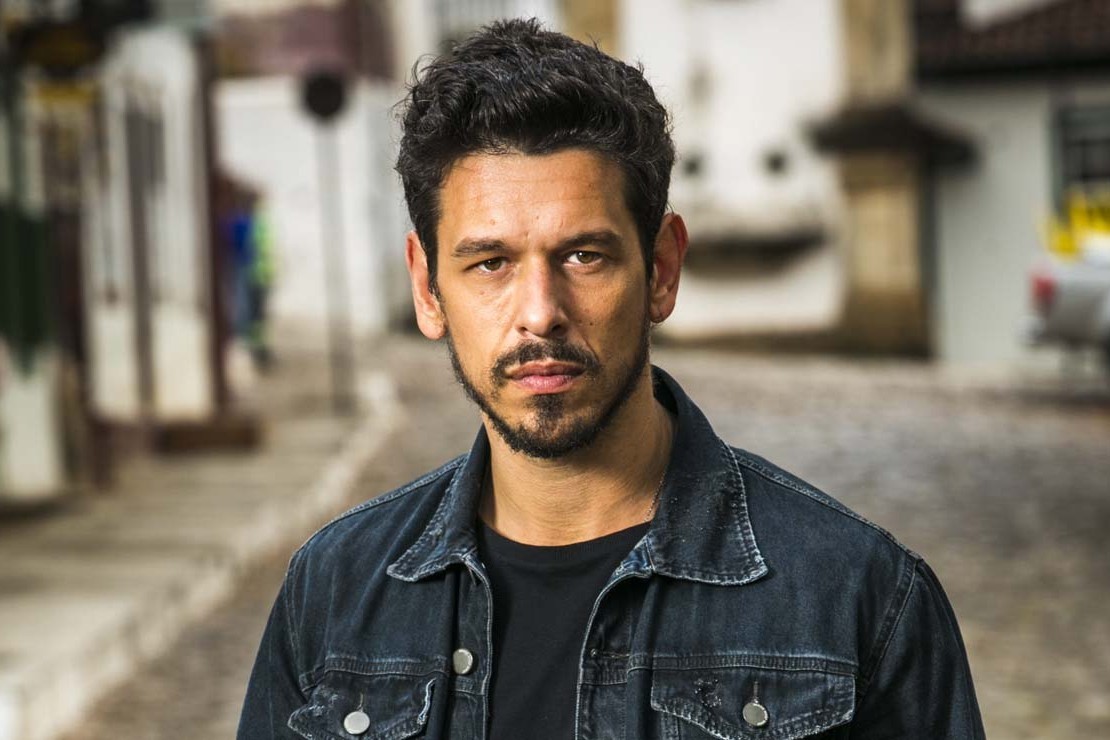 João Vicente já namorou com Cleo Pires e também com Sabrina Sato no passado.