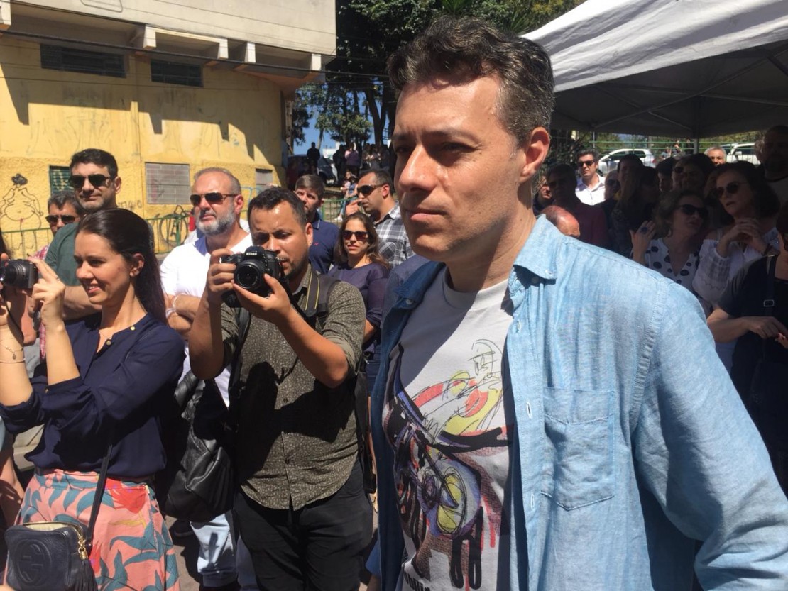 Artista plástico curitibano cria mural em homenagem a Potty Lazzarotto