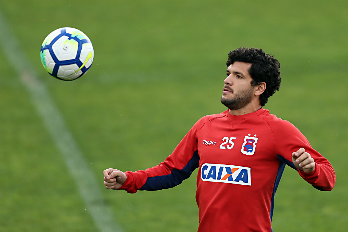 Ortigoza marcou sete gols pelo Náutico na Série B e tem a missão de melhorar o ataque paranista. Foto: Albari Rosa