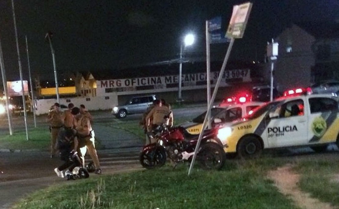 Um dos suspeitos acabou preso logo após a ação. Foto: Colaboração.