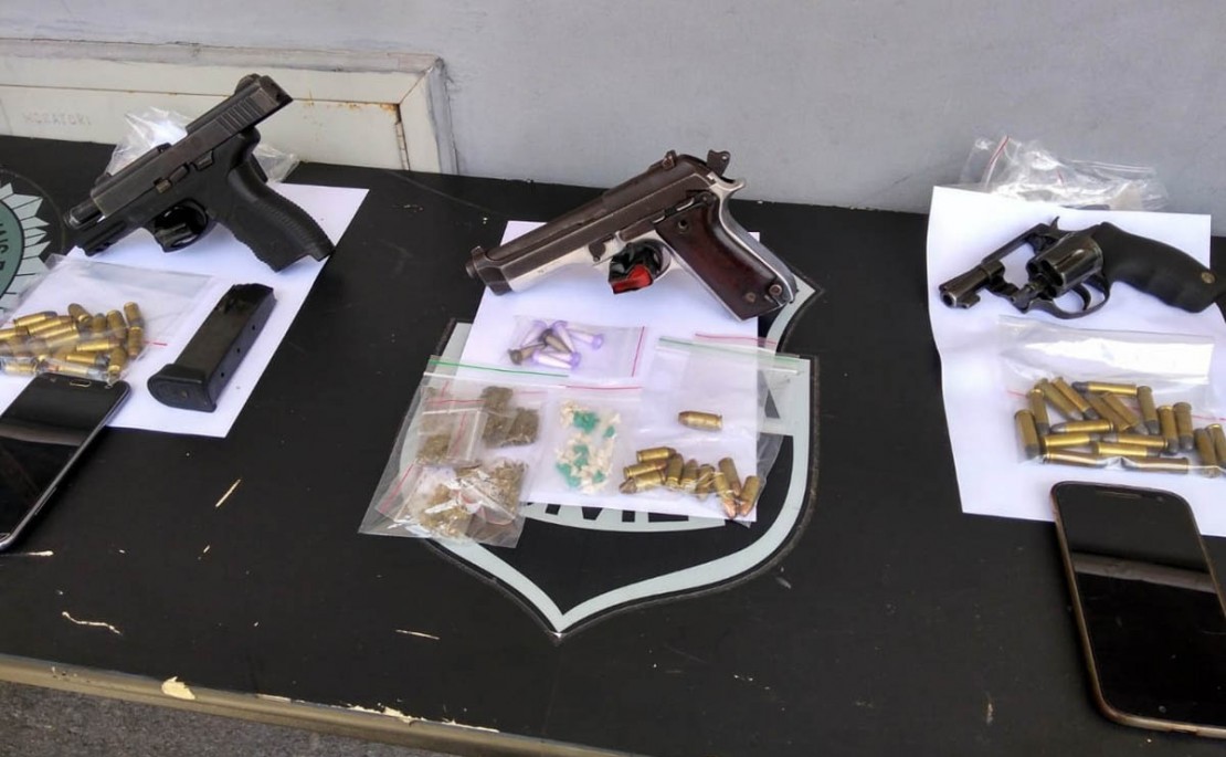 Operação policial prende quadrilha que tomou conta de vila da CIC.