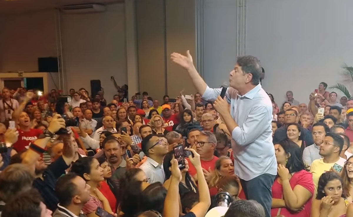 Irmão de Ciro Gomes, Cid Gomes fez críticas ao PT durante discurso. Foto: Reprodução.