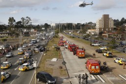 Viatura da PM perde o controle, atropela e mata quatro pessoas em tragédia na Linha Verde. Foto: Átila Alberti/Arquivo/Tribuna do Paraná