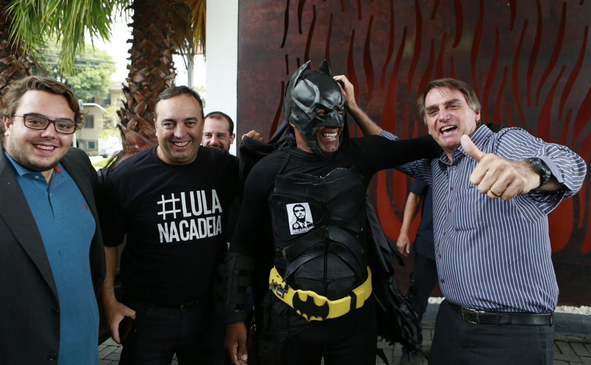Bolsonaro com Delegado Francischini e Felipe Francischini.