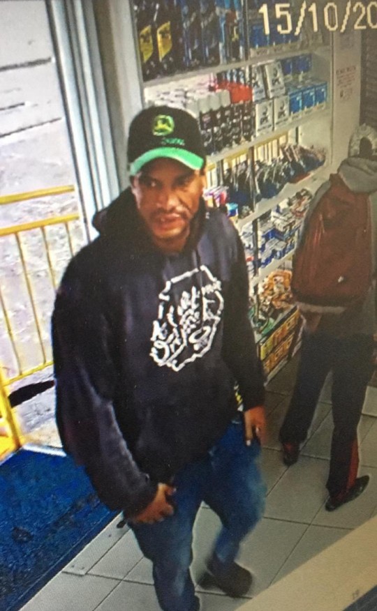 Suspeitos de assaltar posto de combustíveis na BR-116, em Quatro Barras.