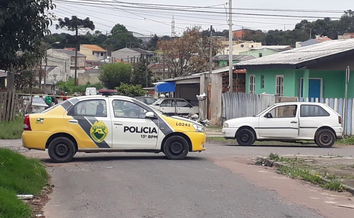 Conhecido como 'Capeta', homem é morto a tiros no Tatuquara, em Curitiba.