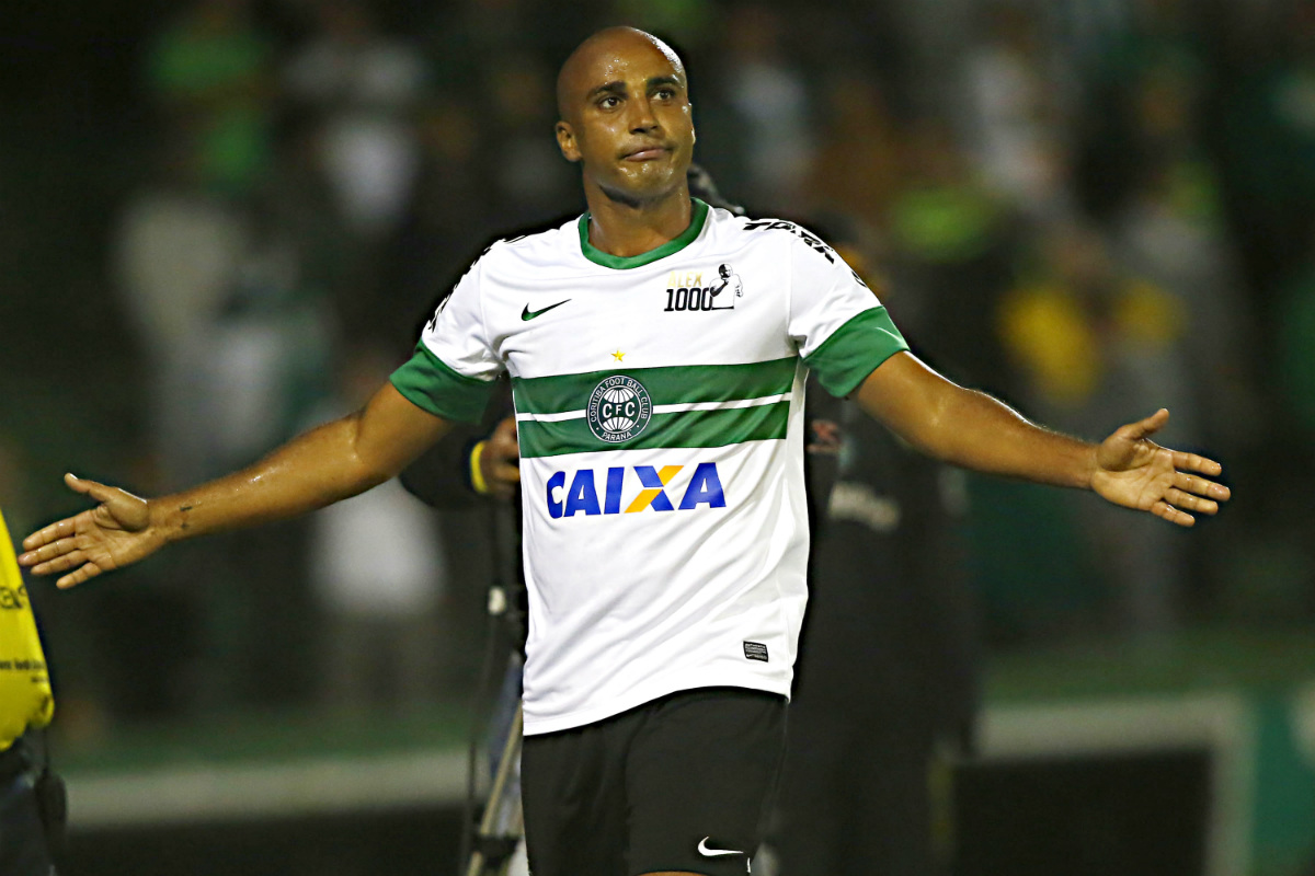 Deivid jogou no Coritiba entre 2012 e 2014 e saiu alegando falta de pagamentos. Foto: Felipe Rosa