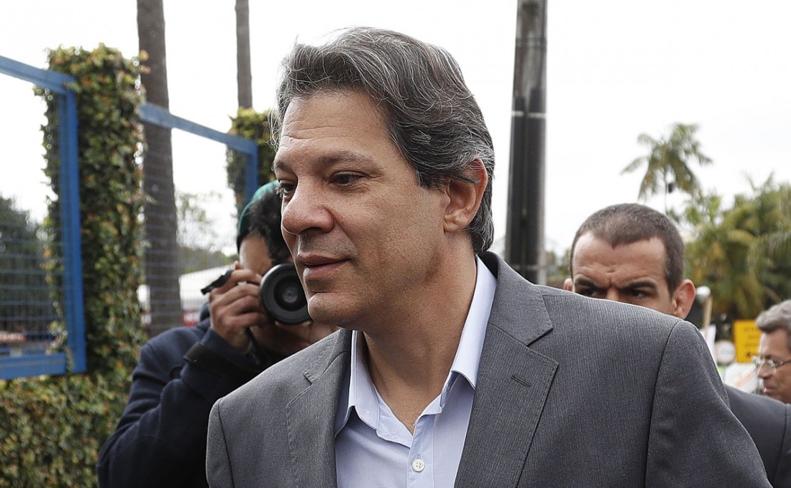 Fernando Haddad visita Lula novamente na cadeia.