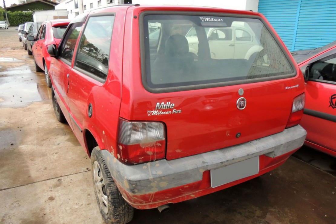 Fiat Uno recordista em multas e impostos atrasados. Foto: Valdecir Galor/SMCS