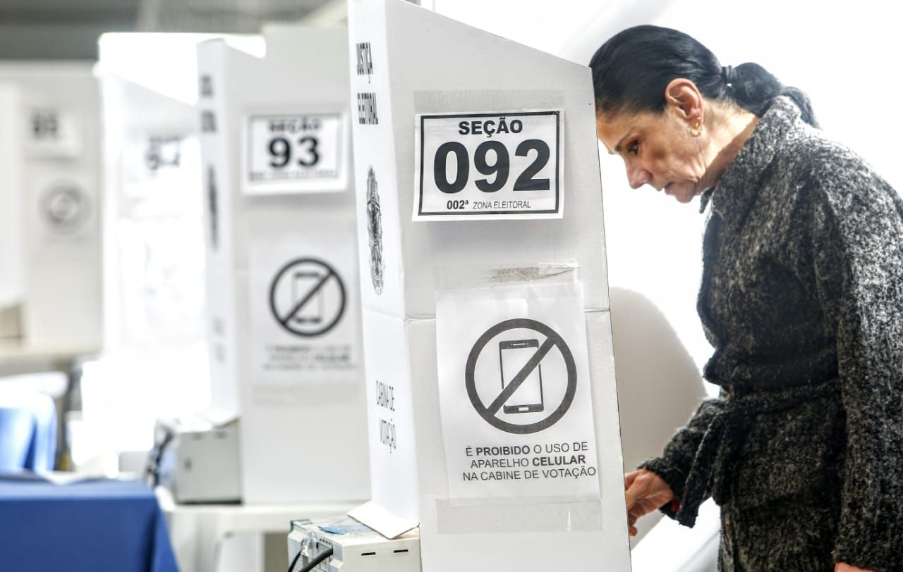 Votação segundo turno. Foto: Aniele Nascimento/Gazeta do Povo