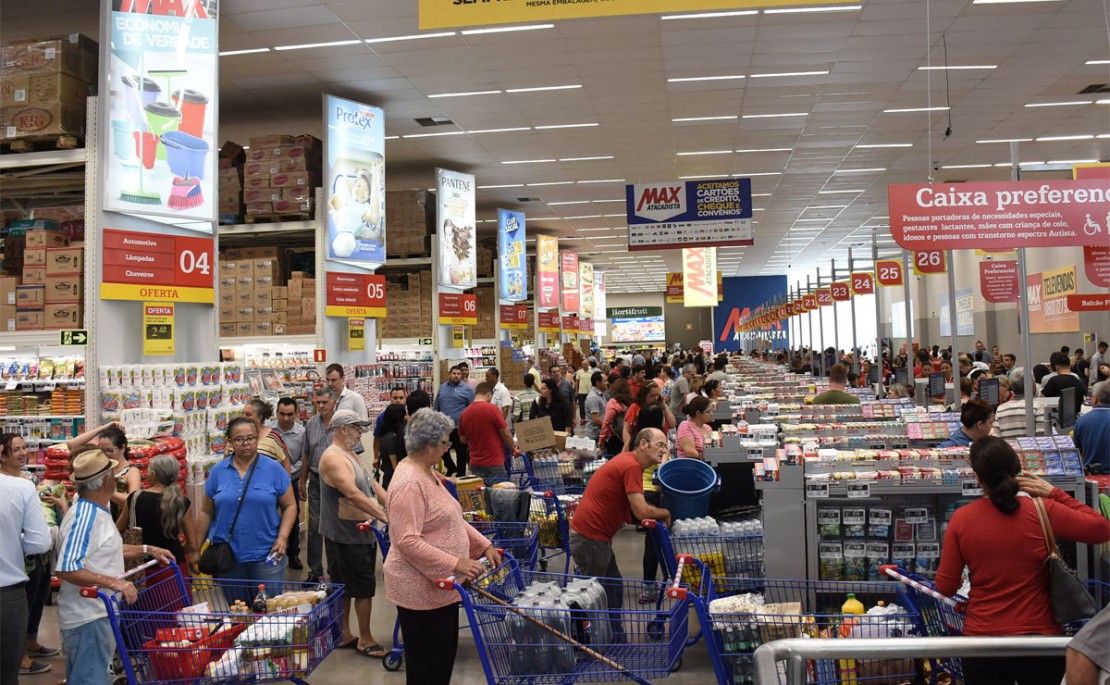 Promoção do Max Atacadista ocorre nesta quinta-feira, até meia noite. Foto: Divulgação.
