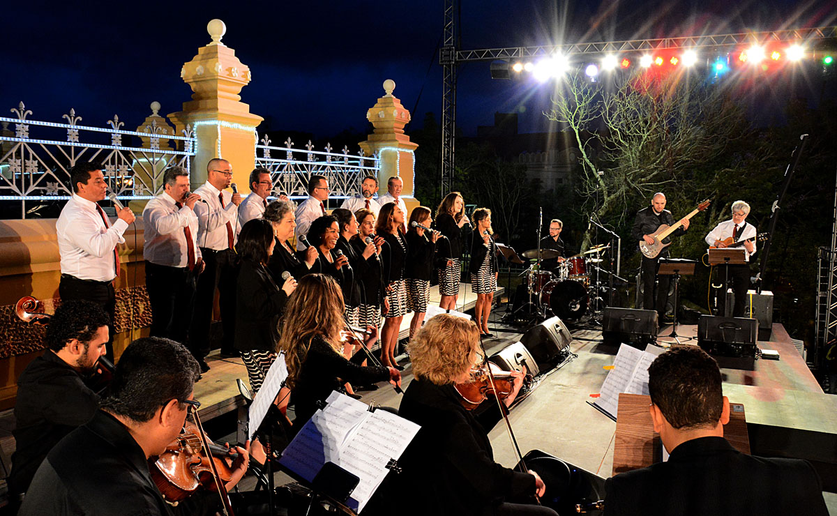 À noite, a emoção fica por conta do Coral da Sanepar, que se apresenta no Reservatório do Alto São Francisco. Foto: Divulgação/SMCS