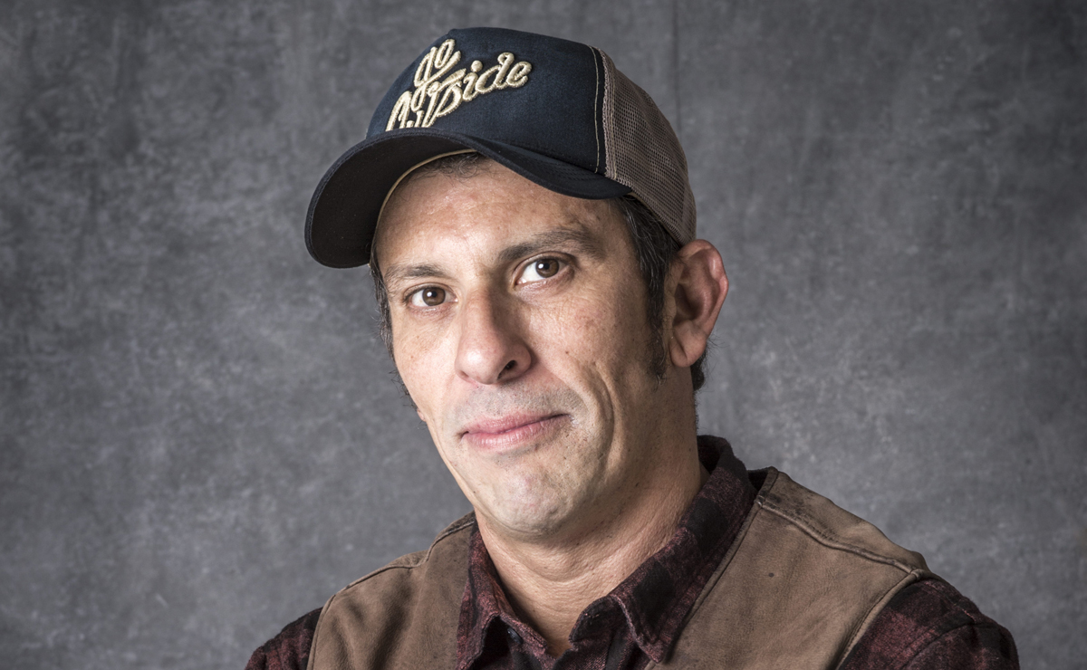 Milhem Cortaz é Joubert Machado na novela O Sétimo Guardião.