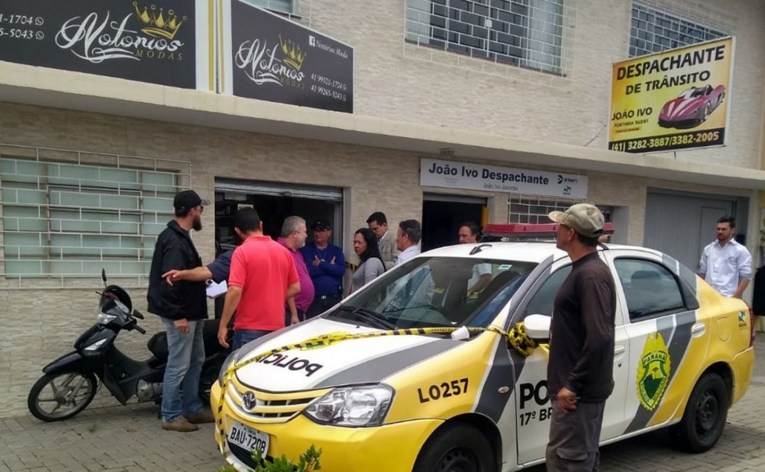Rapaz é morto em sua própria loja, em São José dos Pinhais.