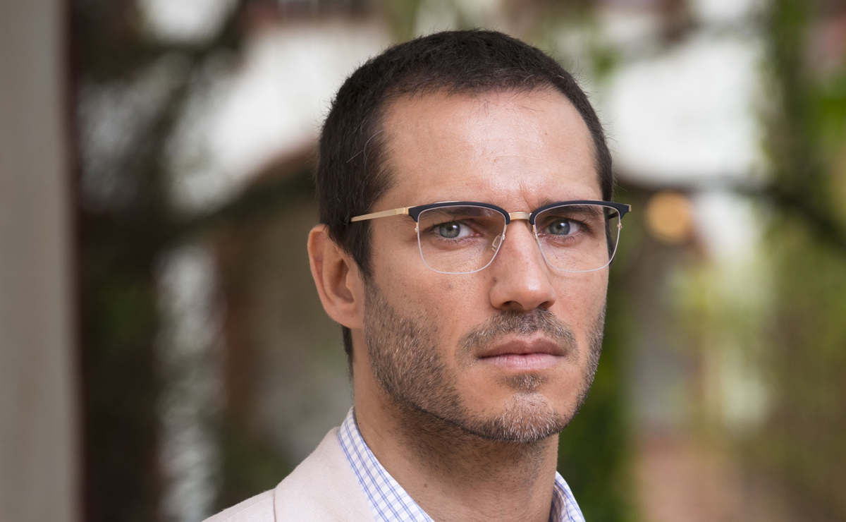 Paulo Rocha é José Aranha na novela O Sétimo Guardião.