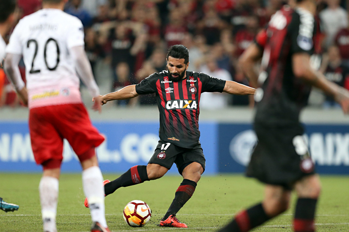 Guilherme vinha tendo poucas chances no time do Athletico. Foto: Albari Rosa