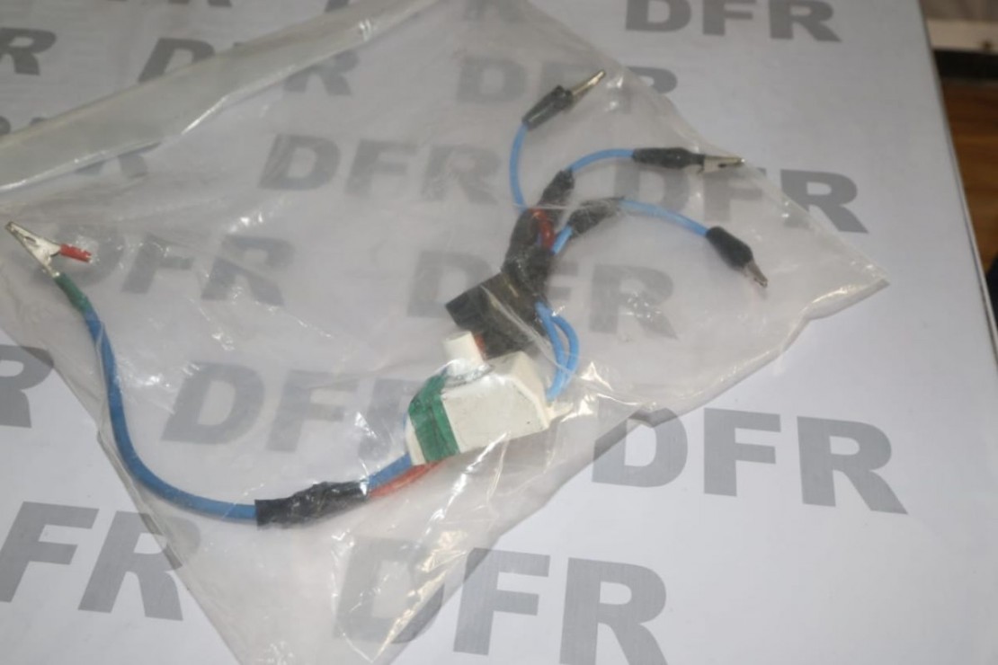 Gambiarra usada por empresário para furtar energia elétrica. Foto: Átila alberti/Tribuna do Paraná