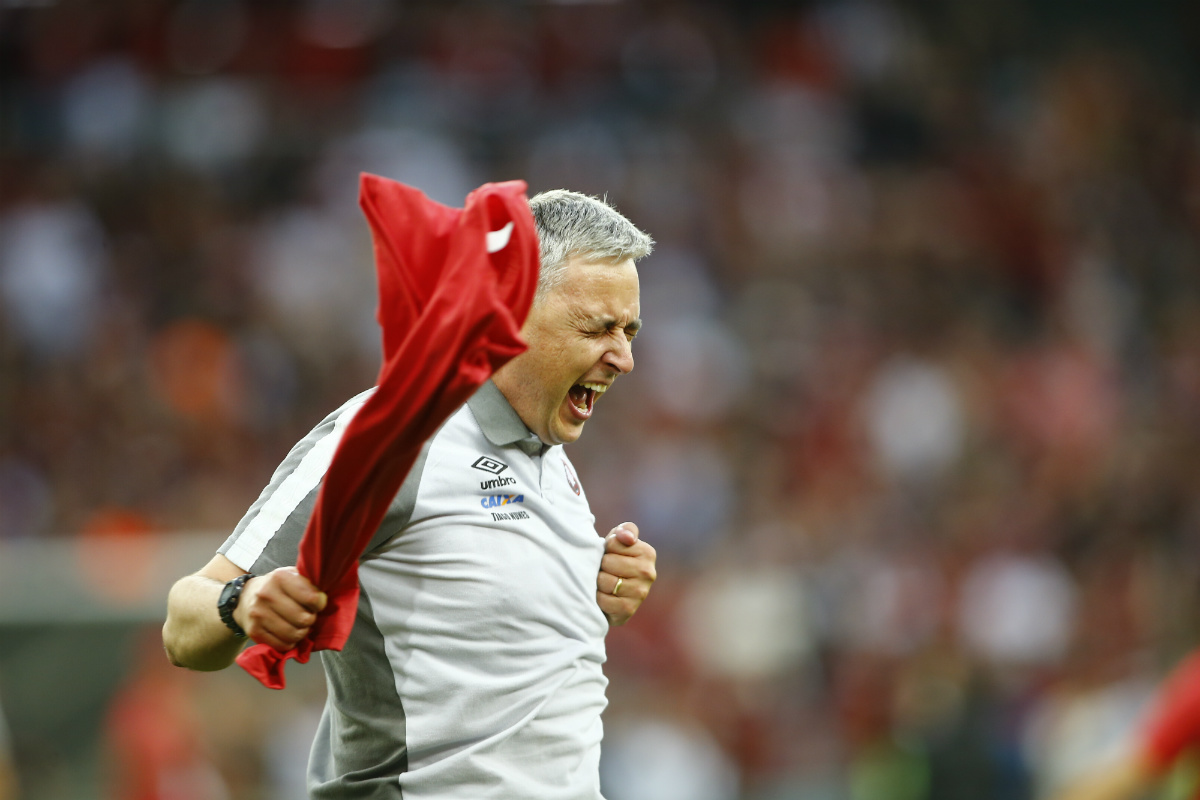 No primeiro semestre, treinador já tinha mostrado competência na conquista do Paranaense. Foto: Jonathan Campos