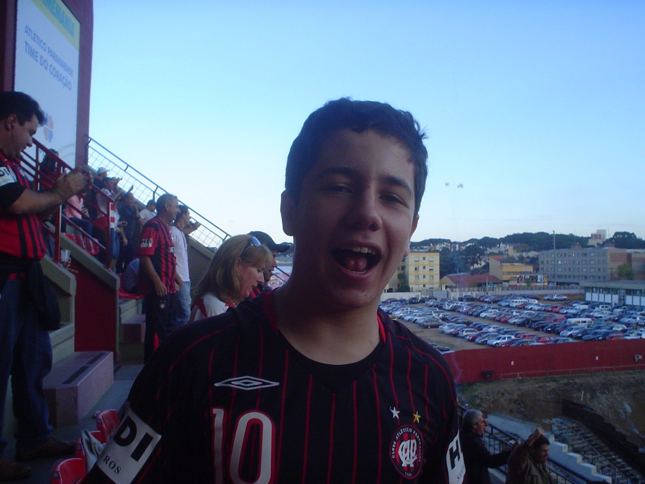 Tomelari na Arena da Baixada. Foto: Arquivo pessoal.