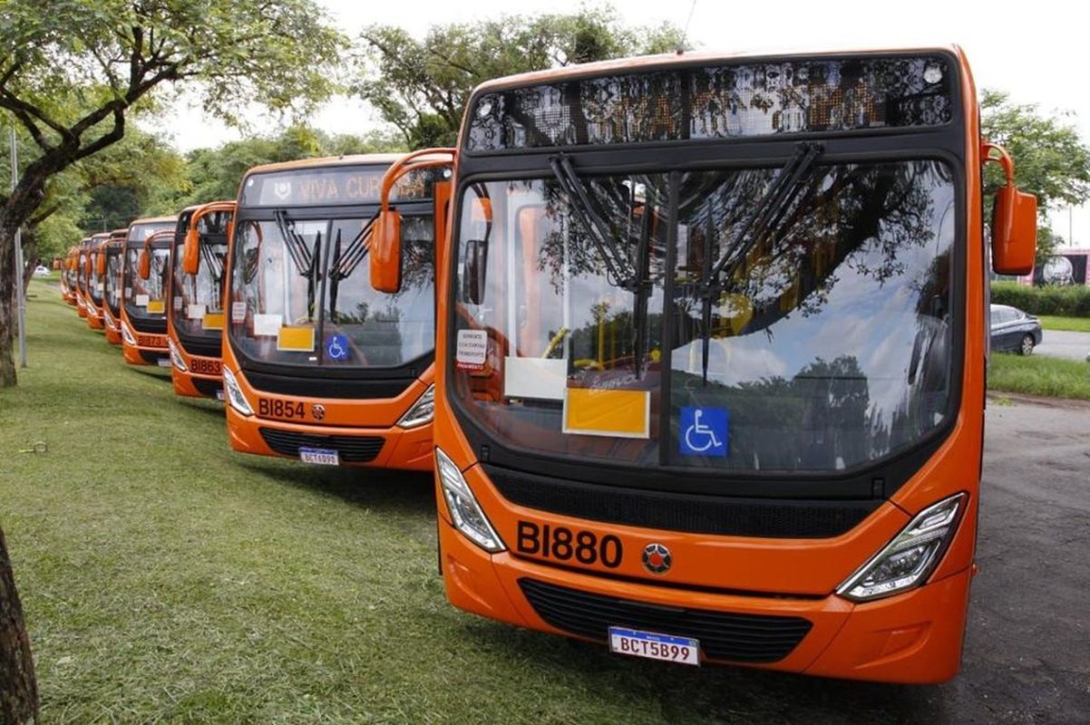 Passam a circular 52 ônibus novos nessa quinta em Curitiba. Foto: Cassiano Rosario/Gazeta do Povo