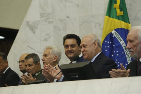Ratinho durante a posse na Assembléia Legislativa. Foto: André Rodrigues / Gazeta do Povo