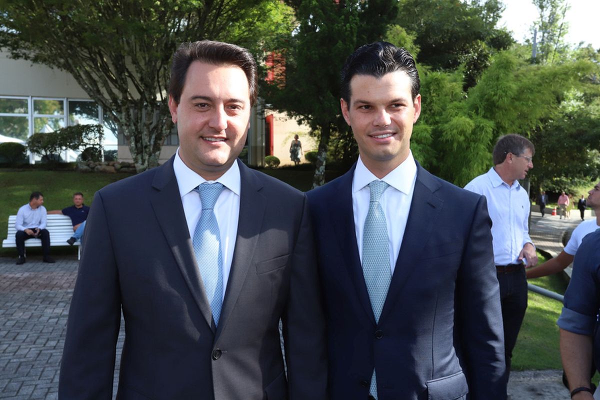 Governador Carlos Massa Ratinho Junior participa da solenidade de posse do presidente da Copel, Daniel Pimentel Slaviero. Foto: Rodrigo Félix Leal/AEN
