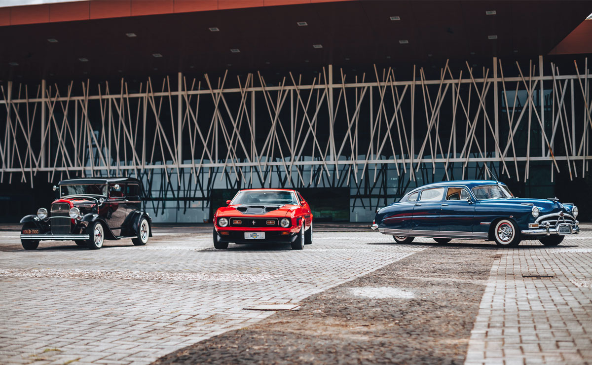Evento com 140 carros antigos acontece neste final de semana em Curitiba. Foto: Divulgação.