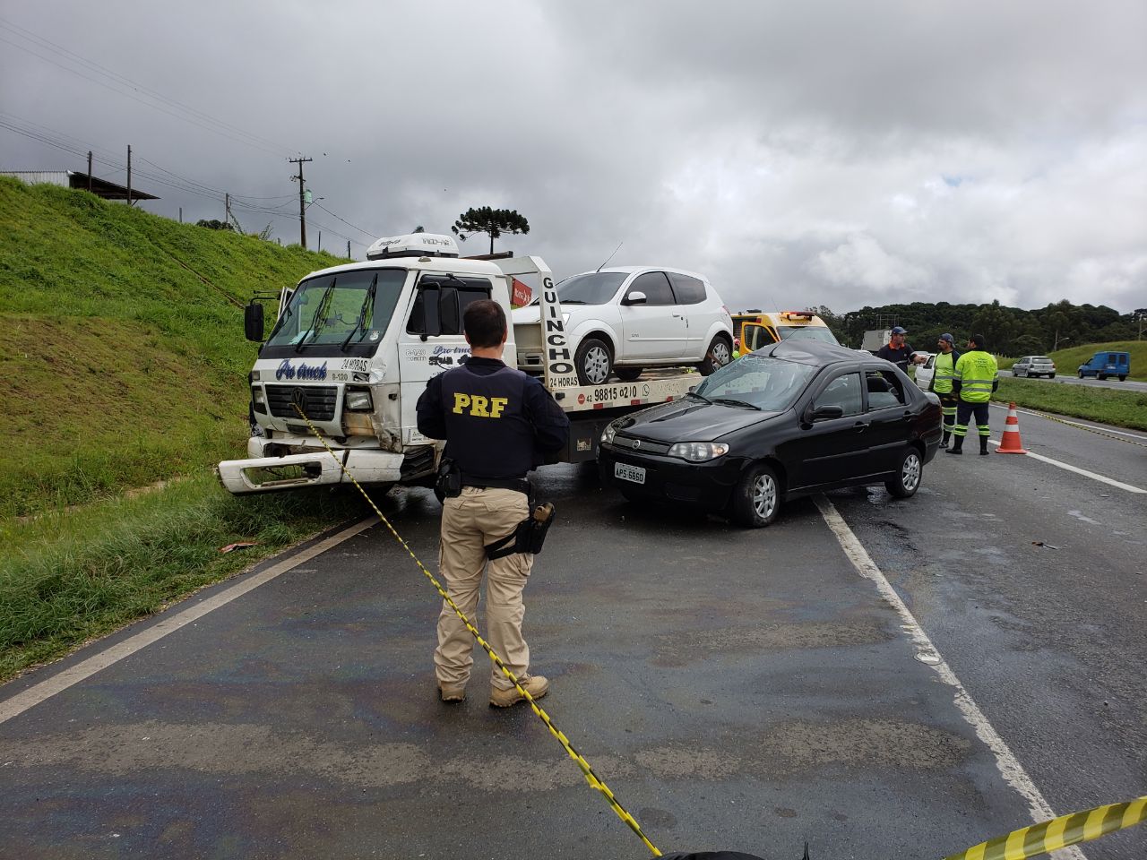 Batida aconteceu no Contorno Leste, na pista sentido São Paulo. Foto: Divulgação/PRF