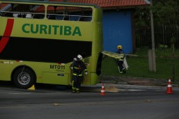 Bombeiros nem precisaram agir no controle das chamas. Foto: Lineu Filho/Tribuna do Paraná.
