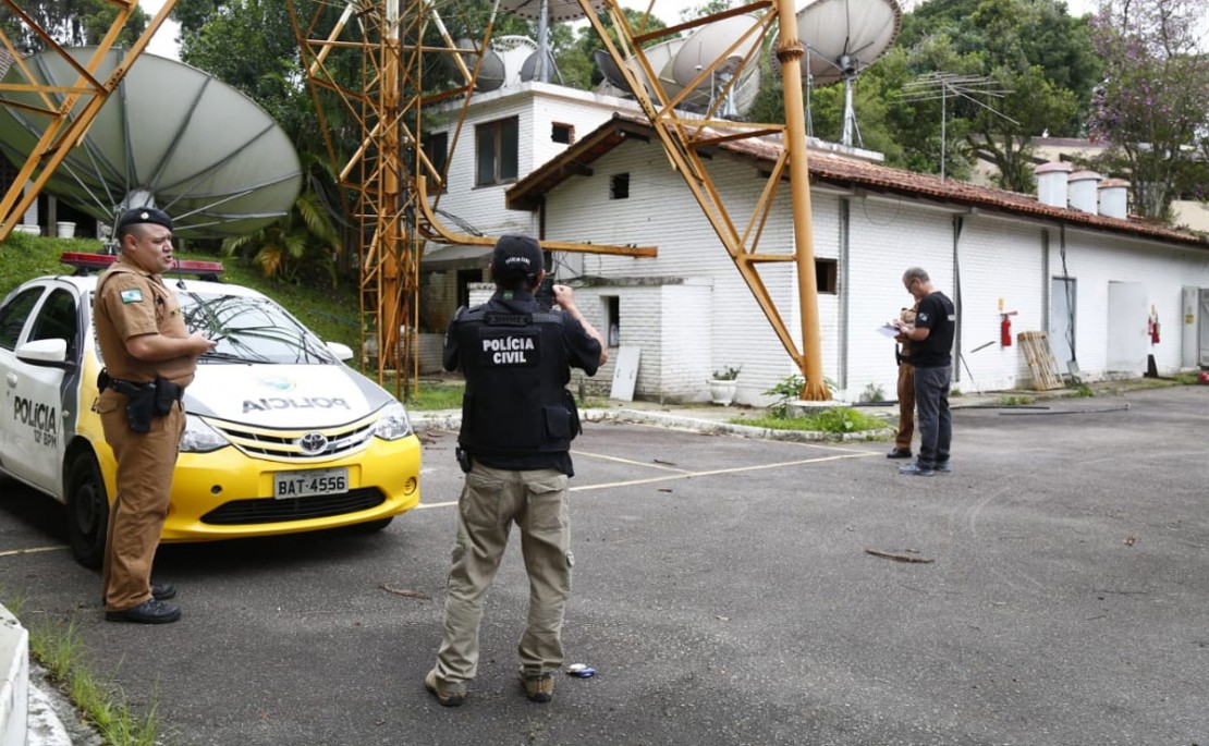 Homem não resistiu após uma descarga elétrica.Foto: Aniele Nascimento/Gazeta do Povo.