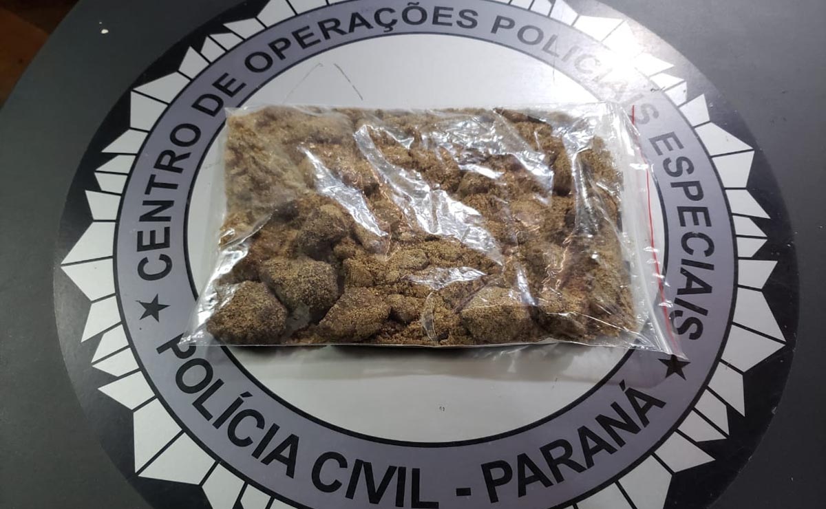 No quarto em que o suspeito estava hospedado, foram encontrados 800g da droga. Foto: Colaboração