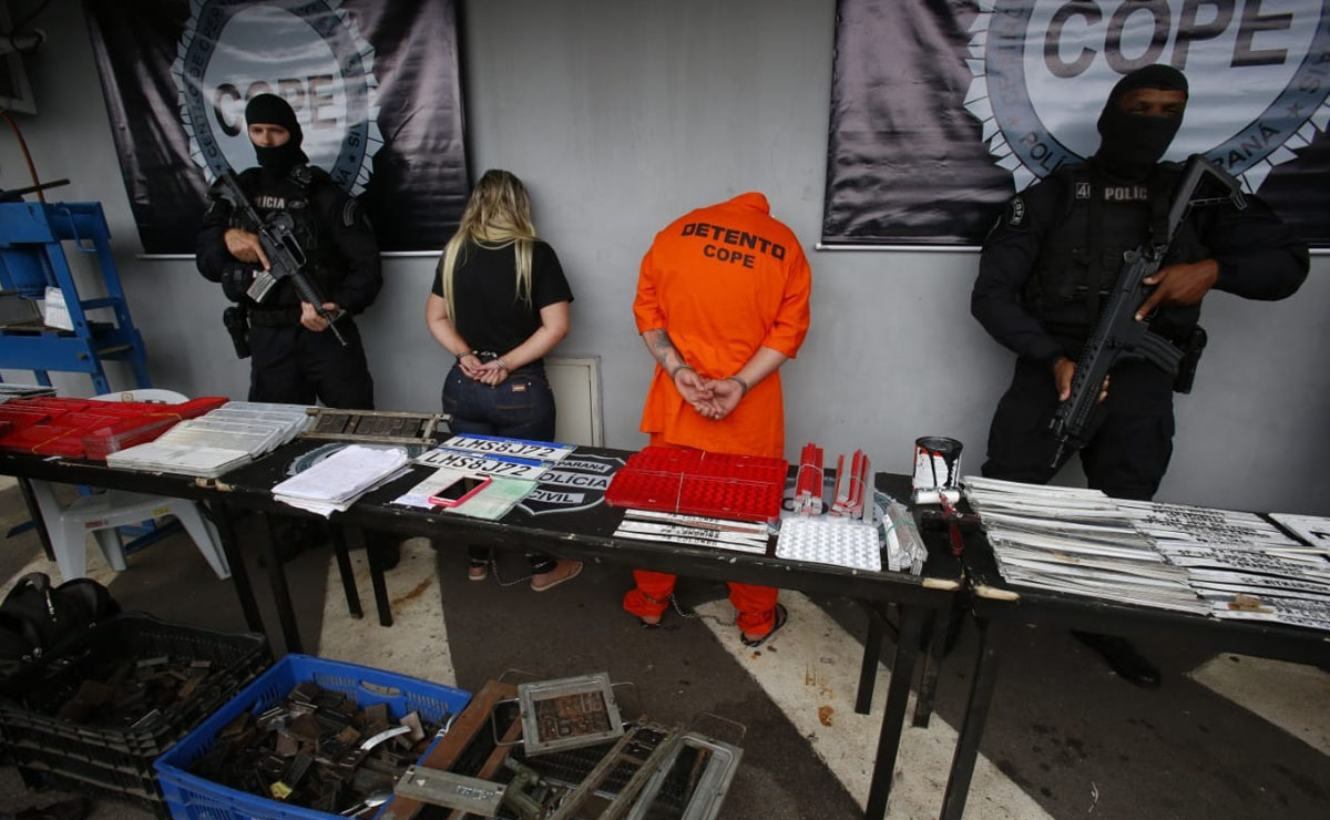 Polícia apreendeu todos os equipamentos usados pela dupla. Foto: Átila Alberti/Tribuna do Paraná